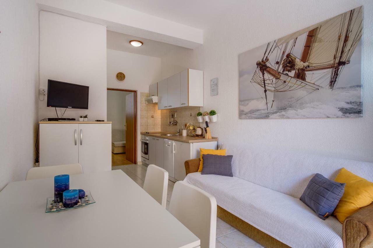 Apartments Eva Cres Eksteriør bilde